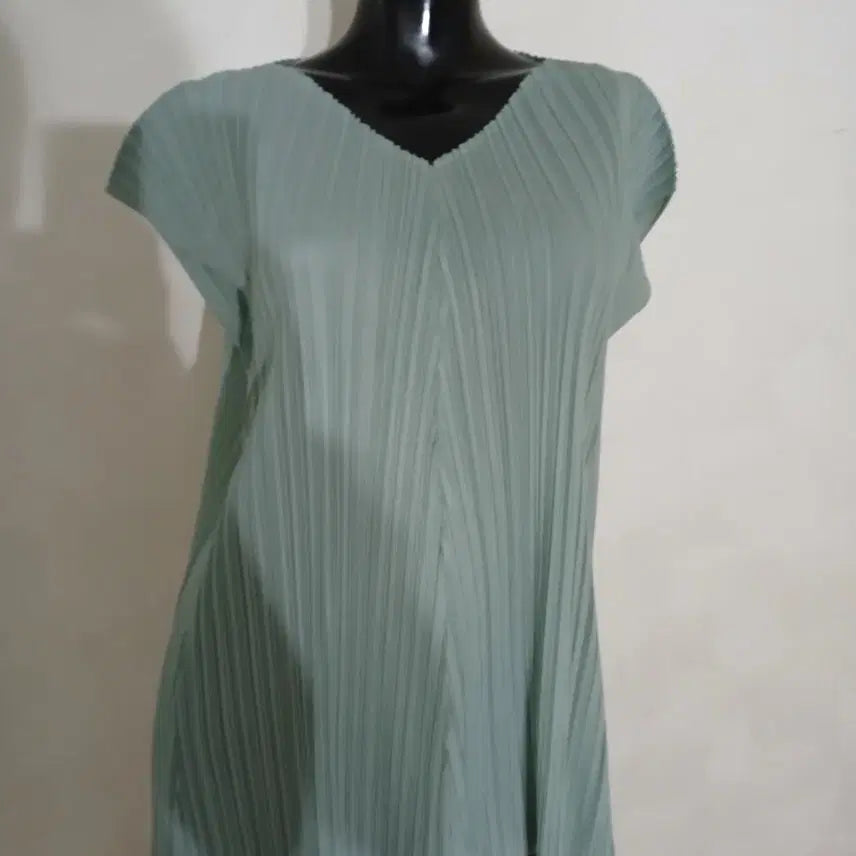 [BUNJANG] Romantic Pleats Pleats Blouse Free Size / 024 로맨틱플리츠 플리츠 블라우스 Free