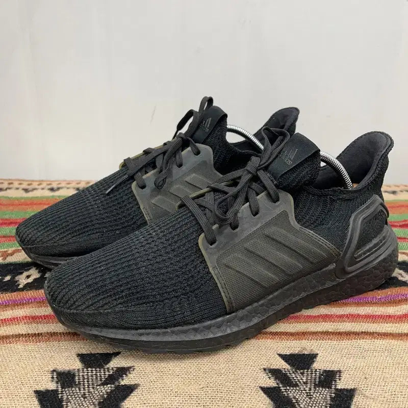 [BUNJANG] Adidas Ultraboost 19 Triple Black Running Shoes 265 / 아디다스 울트라부스트 19 트리플블랙 런닝화 운동화 265 X01967