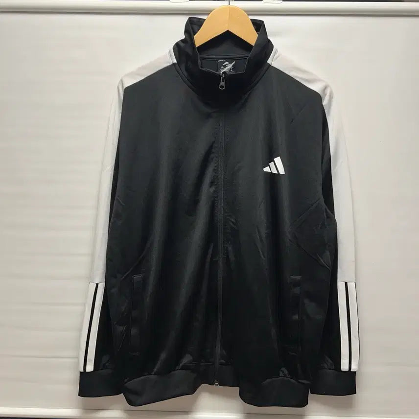 [BUNJANG] Adidas 25SS Three-Stripes Training Track Top Jersey Black 2XL / [정품/2XL] 아디다스 신형 25ss 삼선 트레이닝 블랙 트랙탑 져지