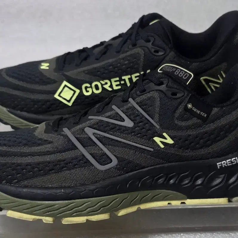 [BUNJANG] New Balance Fresh Foam GTX M880GL13 Men's Running Shoes 255 / 뉴발란스 new balance 프레쉬폼 고어텍스 러닝화 워킹화 남 255