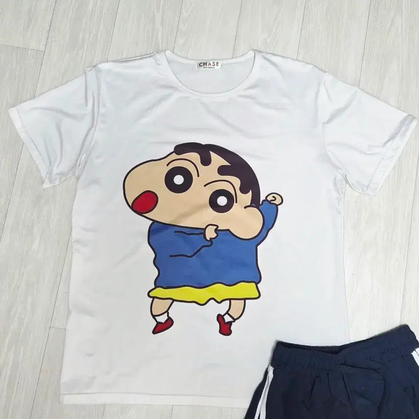[BUNJANG] Crayon Shin-chan Short Sleeve T-Shirt / 짱구 반팔티