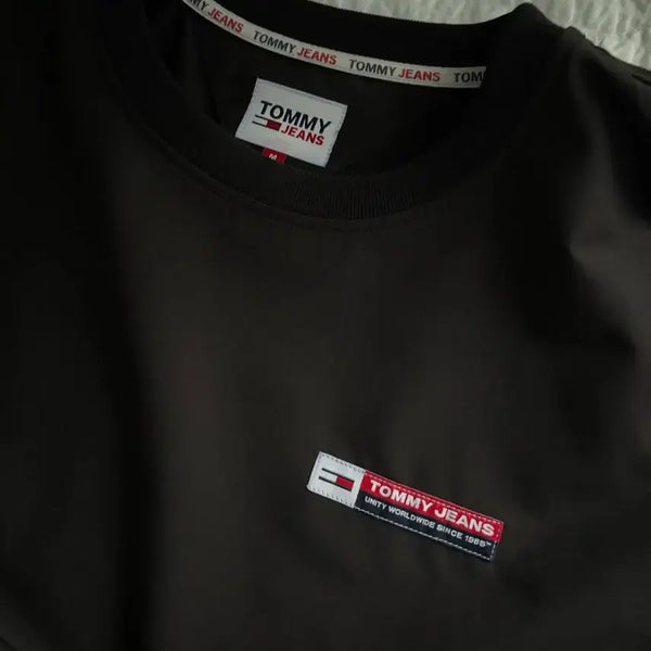 [BUNJANG] Tommy Jeans Windbreaker T-Shirt / Tommy Jeans 바람막이 티셔츠