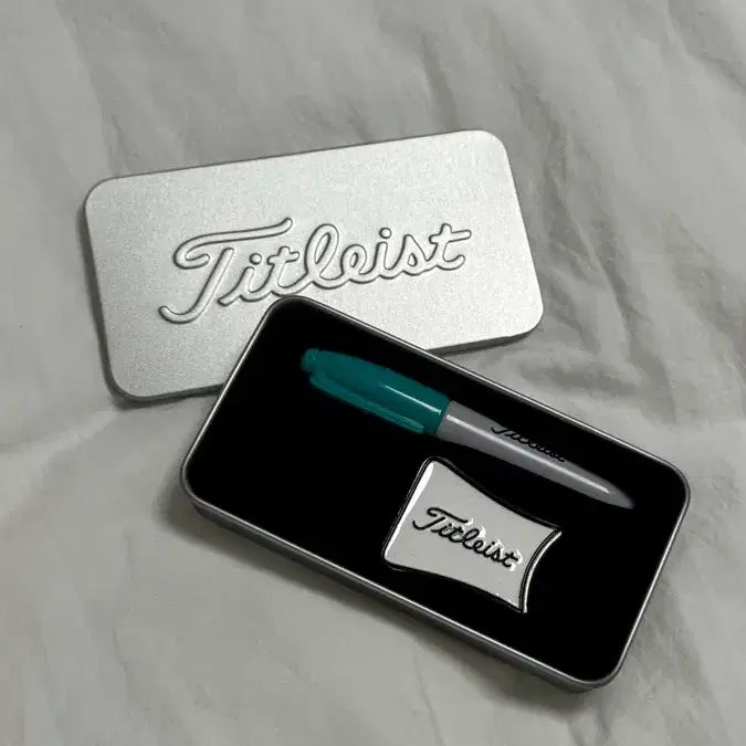 [BUNJANG] Titleist Genuine Marker + Sharpie Pen Tin Case Set / [미사용] 타이틀리스트 정품 볼마커+샤피펜 틴케이스 세트 선물용 추천