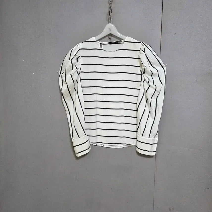 [BUNJANG] Zara Puff Sleeve Blouse (M) / 자라 퍼프소매이쁜 블라우스 M   n7612