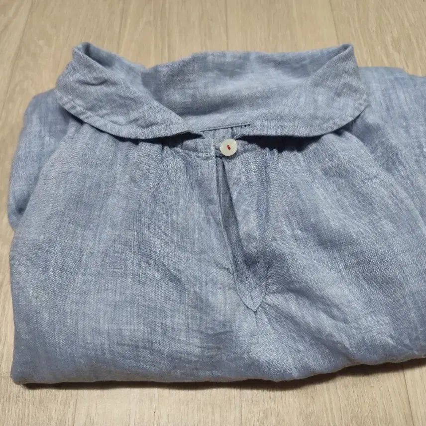 [BUNJANG] Handmade Light Blue Linen Blouse / 핸드메이드 라이트블루 린넨 블라우스
