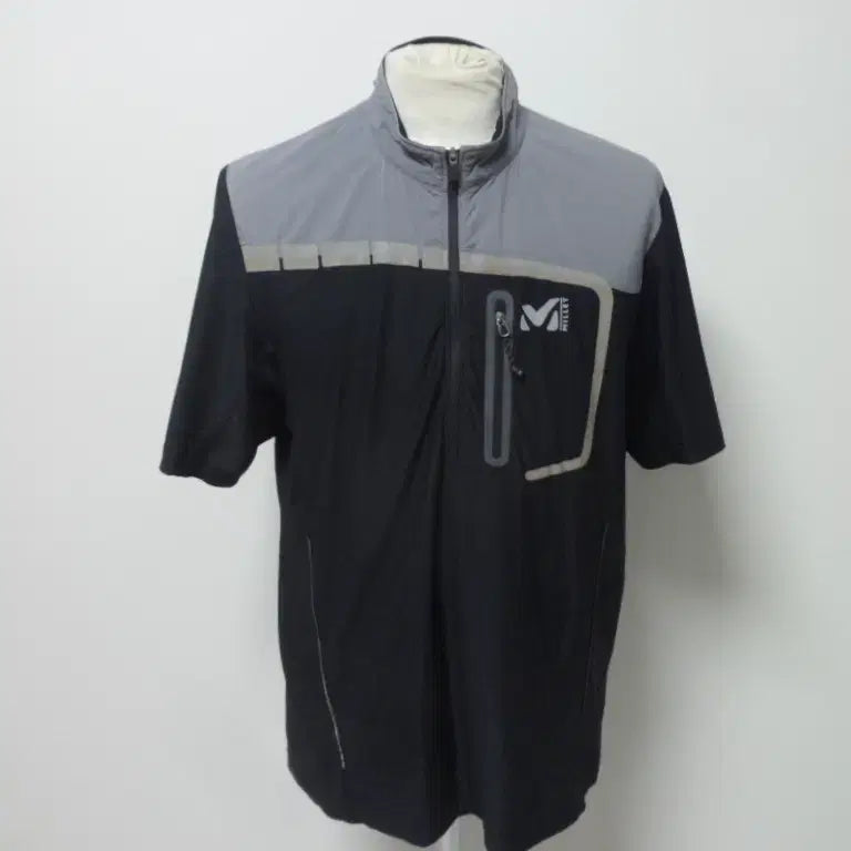 [BUNJANG] Millet Men's Casual Short Sleeve T-Shirt - Black/Gray - Size 95/M / 밀레/남성/일상복/등산/반팔 티셔츠/95사이즈/새제품수준
