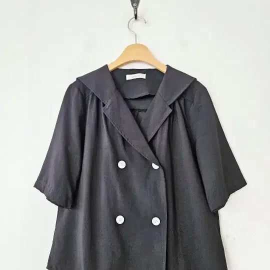 [BUNJANG] Chicline Black Double-Breasted Cape Collar Jacket / 시크라인 블랙 자켓