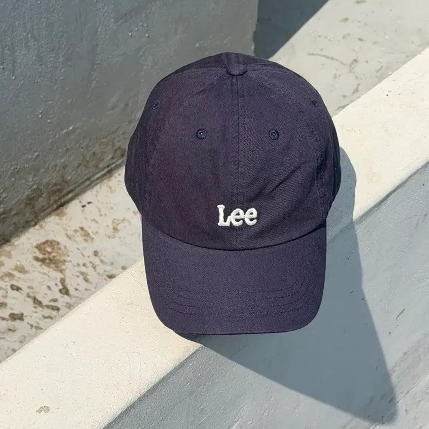 [BUNJANG] Lee Logo Navy Ball Cap Hat / [F] Lee 리 로고 네이비 볼캡 모자