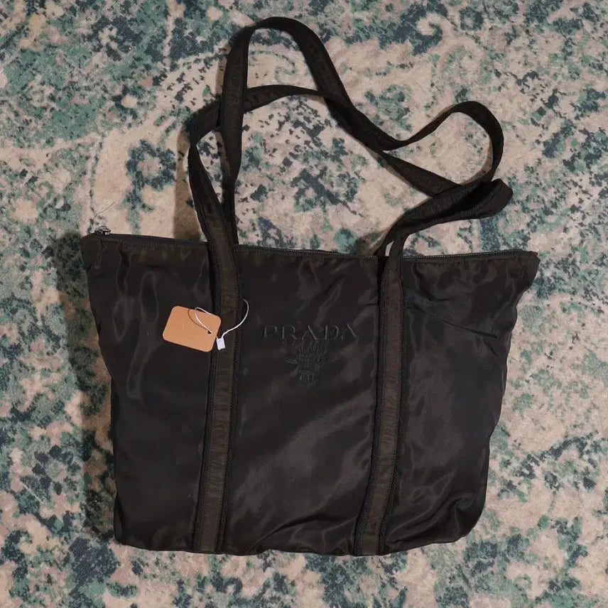 [BUNJANG] Prada Vintage Embroidered Nylon Tote Bag (Black) / Prada 프라다 빈티지 자수 나일론 토트백 (블랙) 정품