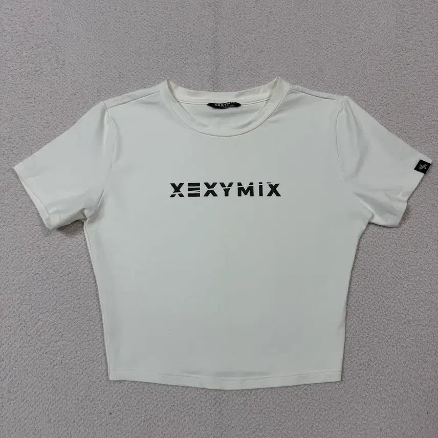 [BUNJANG] Xexymix Cropped Short Sleeve T-shirt / 젝시믹스 크롭 반팔티