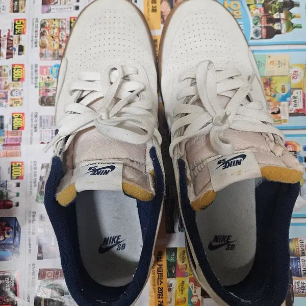 [BUNJANG] Nike SB Heritage Vulc Sneakers White Navy Swoosh / 나이키 SB 헤리티지 벌크 스니커즈 280 사이즈