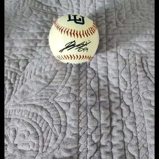 [BUNJANG] Ryu Hyun-jin Autographed Baseball / 류현진싸인볼