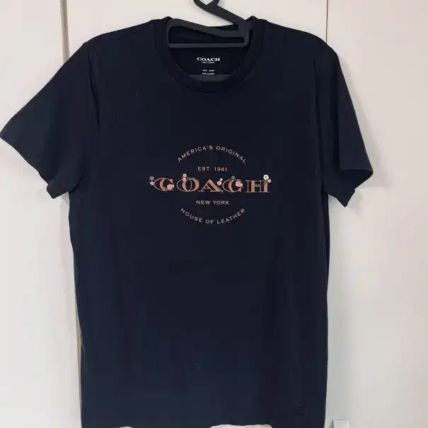 [BUNJANG] COACH House of Leather Short Sleeve T-Shirt Black Size S / 코치(COACH)의 블랙  'House of Leather' 반팔 티셔츠