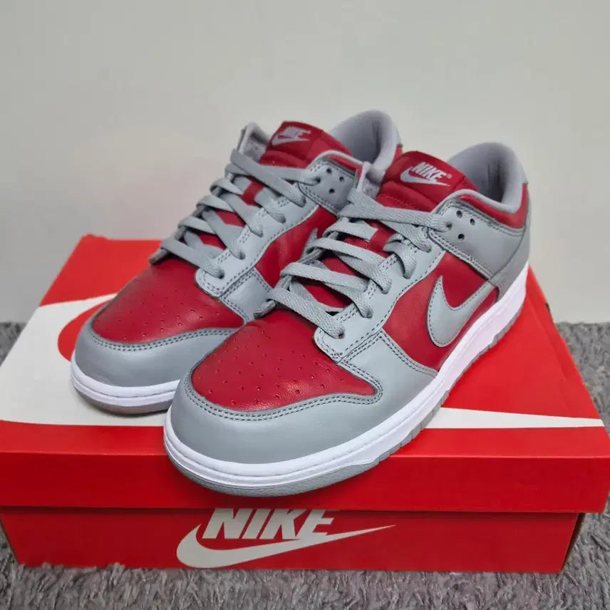 [BUNJANG] Nike Dunk Low Ultraman QS Varsity Red FQ6965-600 / 275)나이키 덩크 로우 울트라맨 qs 바시티 레드 FQ6965-600