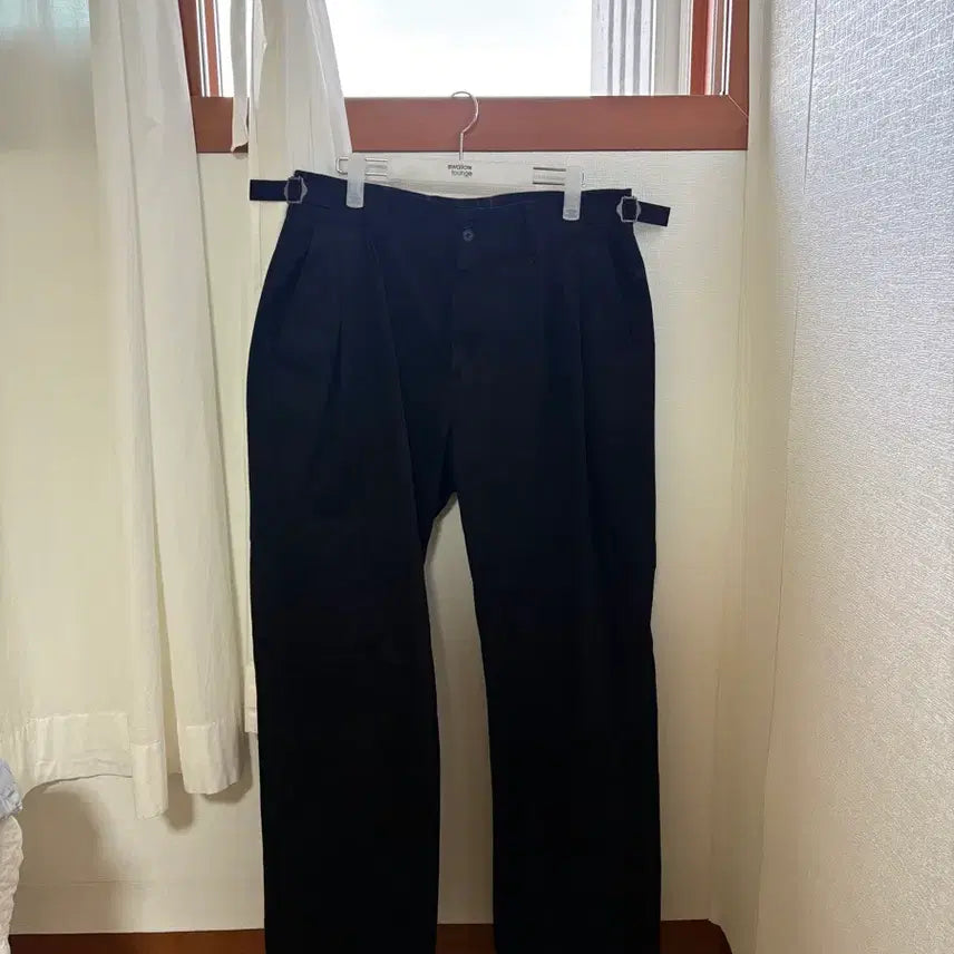 [BUNJANG] Another Office Santiago Chino Pants Black Size 4 / [Another Office] 산티아고 치노 팬츠(Black, 4)