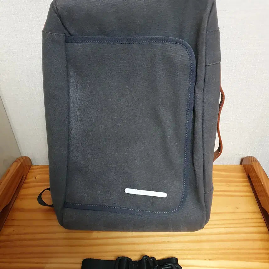 [BUNJANG] RAWROW x Samsung Galaxy S10 Backpack / 로우로우 x 삼성닷컴 갤럭시 S10 백팩