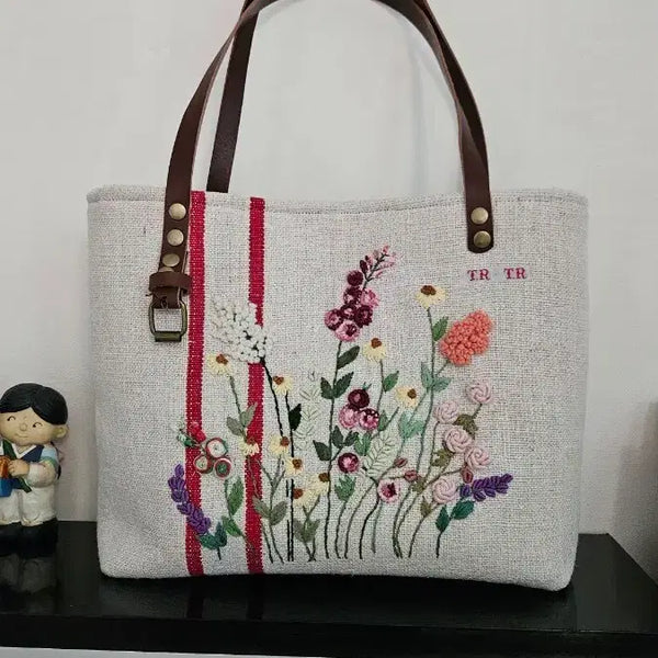 [BUNJANG] Hemp Linen Tote Bag with French Embroidery / 햄프린넨 프랑스자수 가방