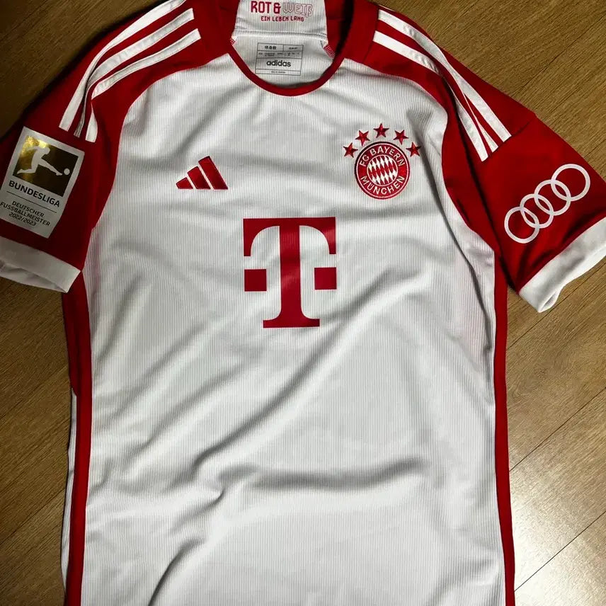 [BUNJANG] Bayern Munich Kim Min-jae Authentic Home Jersey - Size L / 뮌헨 김민재 정품 유니폼