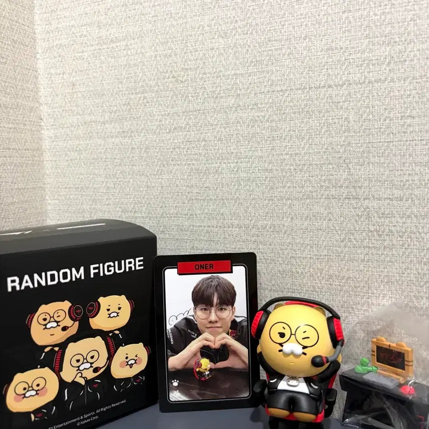 [BUNJANG] T1 Faker Kakao Friends Figurine + Photocard / T1 티원 X 카카오프렌즈 오너 피규어+포카