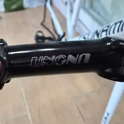 [BUNJANG] Engine11 Uno Stem 130mm 17 Degree with Top Cap / 우노 스템 130mm 17도 엔진11 전속력 탑캡