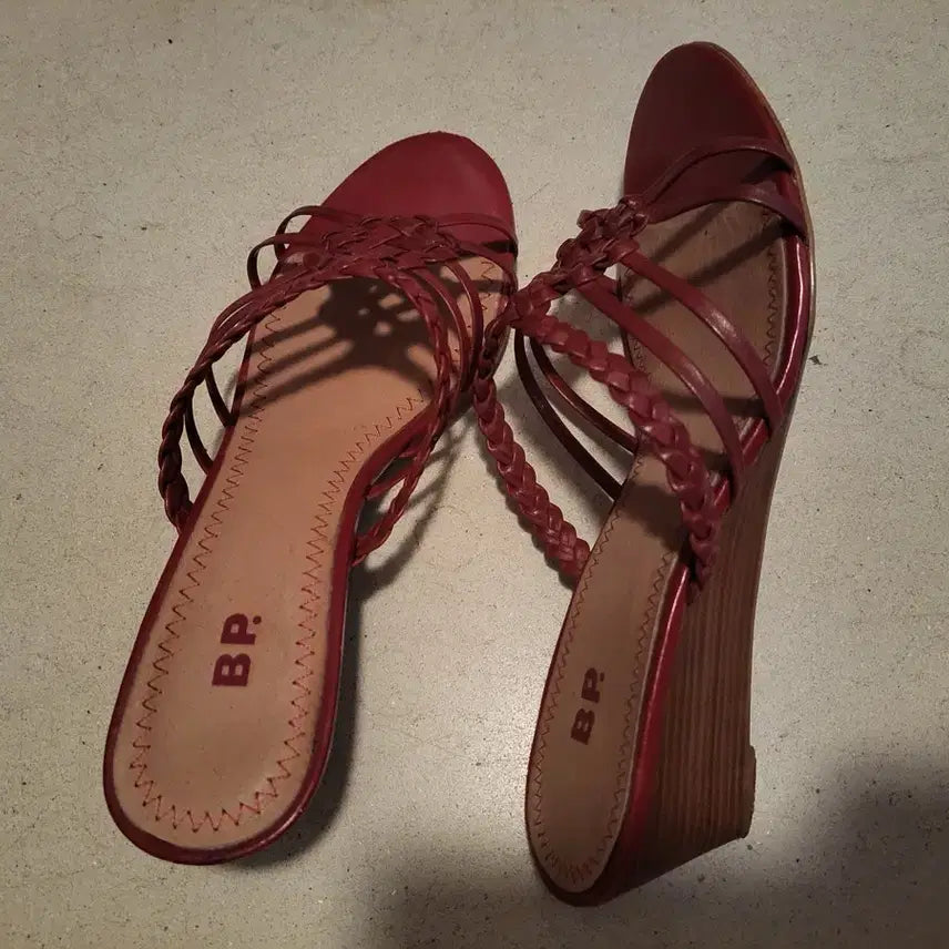 [BUNJANG] B.P. Wedge Sandals & Aerosoles Pumps Bundle / 일괄 상태 최상 B.P. 웨지 샌들(235) & 에어로솔 구두(230)
