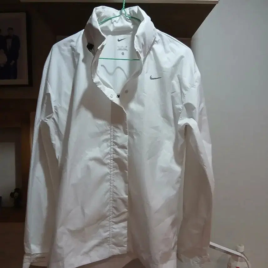[BUNJANG] Nike White Windbreaker Jacket (New) / 나이키정품 바람막이 화이트(새상품