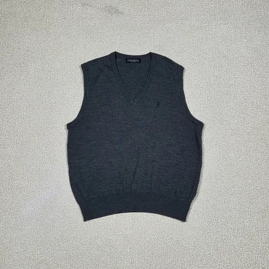 [BUNJANG] Saint Laurent Monogram Embroidered V-Neck Knit Vest / [입생로랑] 모노그램 자수 브이넥 니트 조끼 | A00502