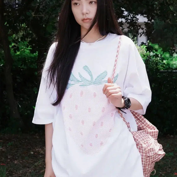 [BUNJANG] Wonder Visitor Strawberry Short Sleeve T-Shirt / 새제품 원더비지터 스트로베리 반팔티