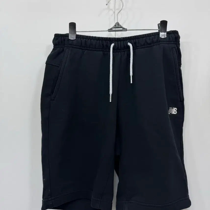 [BUNJANG] New Balance Shorts / M) 뉴발란스 반바지
