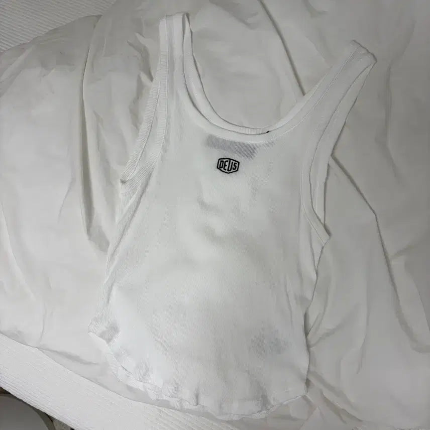 [BUNJANG] Deus Ex Machina Women's Sleeveless Top / 데우스엑스마키나 여성 나시 슬리브