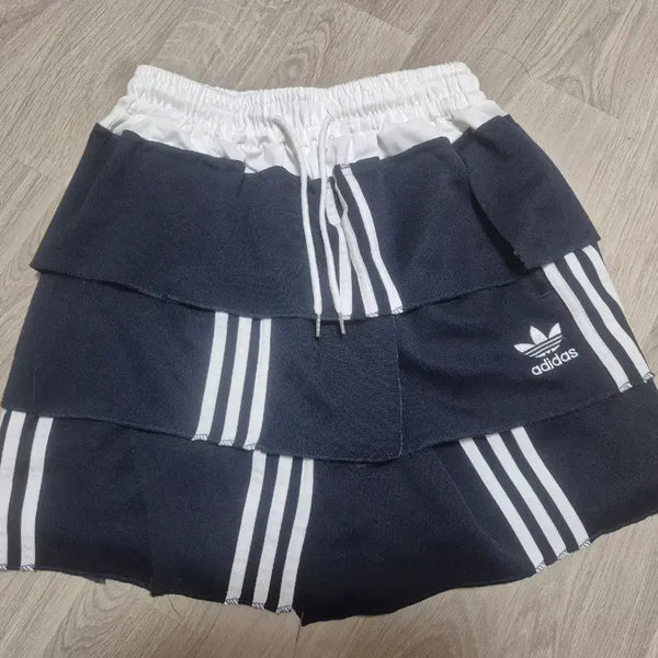 [BUNJANG] Neutrospace Kangchu Skirt Pants / 뉴트로스페이스 캉츄