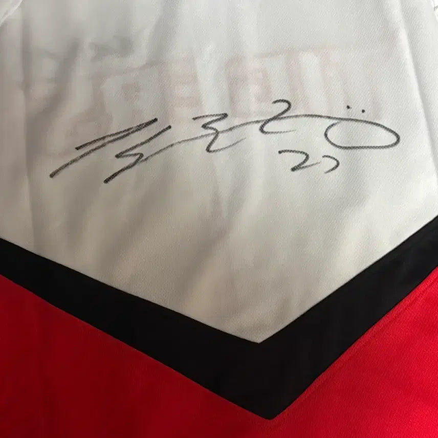 [BUNJANG] Kia Tigers Kim Ho-ryeong Autographed Replica Home Jersey / 기아타이거즈 김호령 친필 사인 레플리카 홈 유니폼