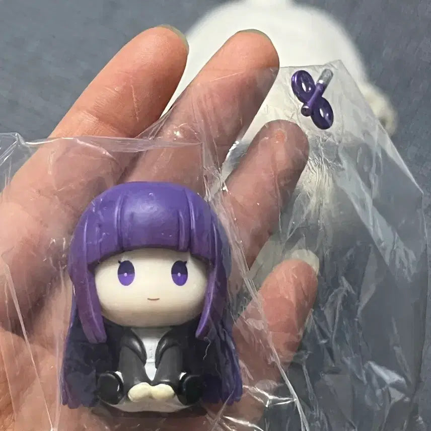 [BUNJANG] Frieren: Beyond Journey's End Frieren Tatte Gacha Figure / 프리렌 페탓토 태엽 가챠 페른
