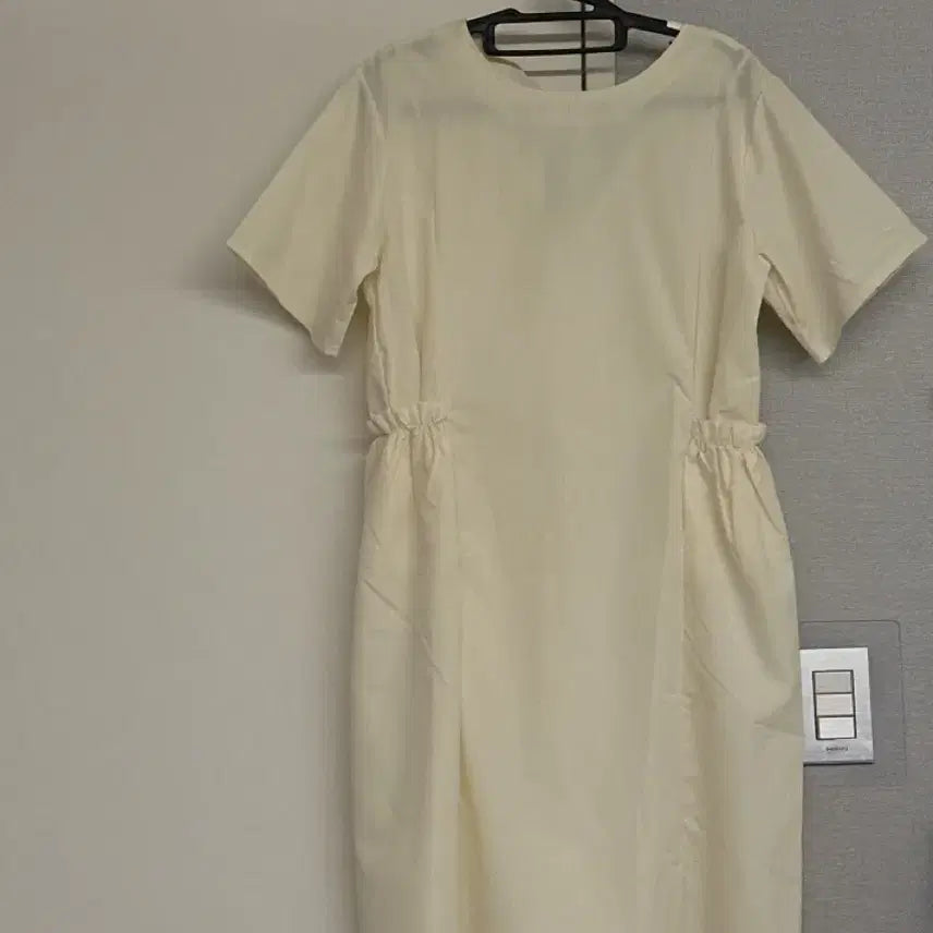[BUNJANG] Floral Ivory Midi Dress / 개나리 아이보리색 원피스