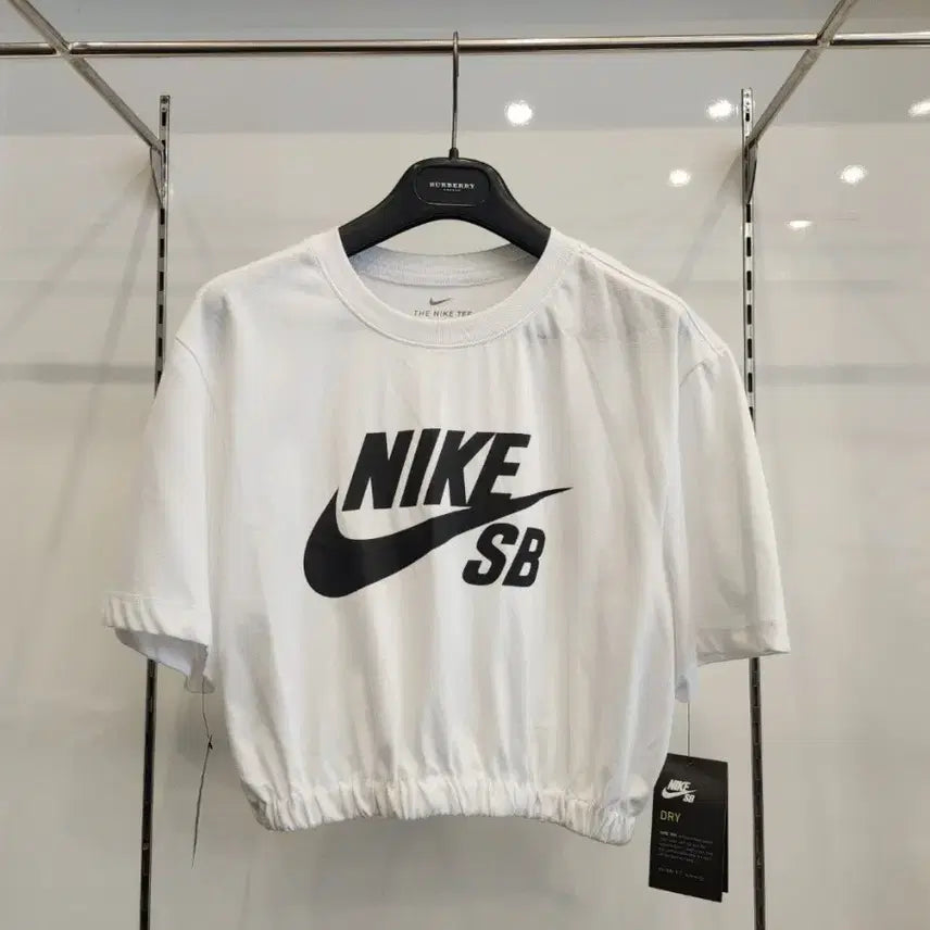 [BUNJANG] Nike SB Big Logo Cropped T-Shirt (New) / 나이키 SB 크롭 반팔(새상품)