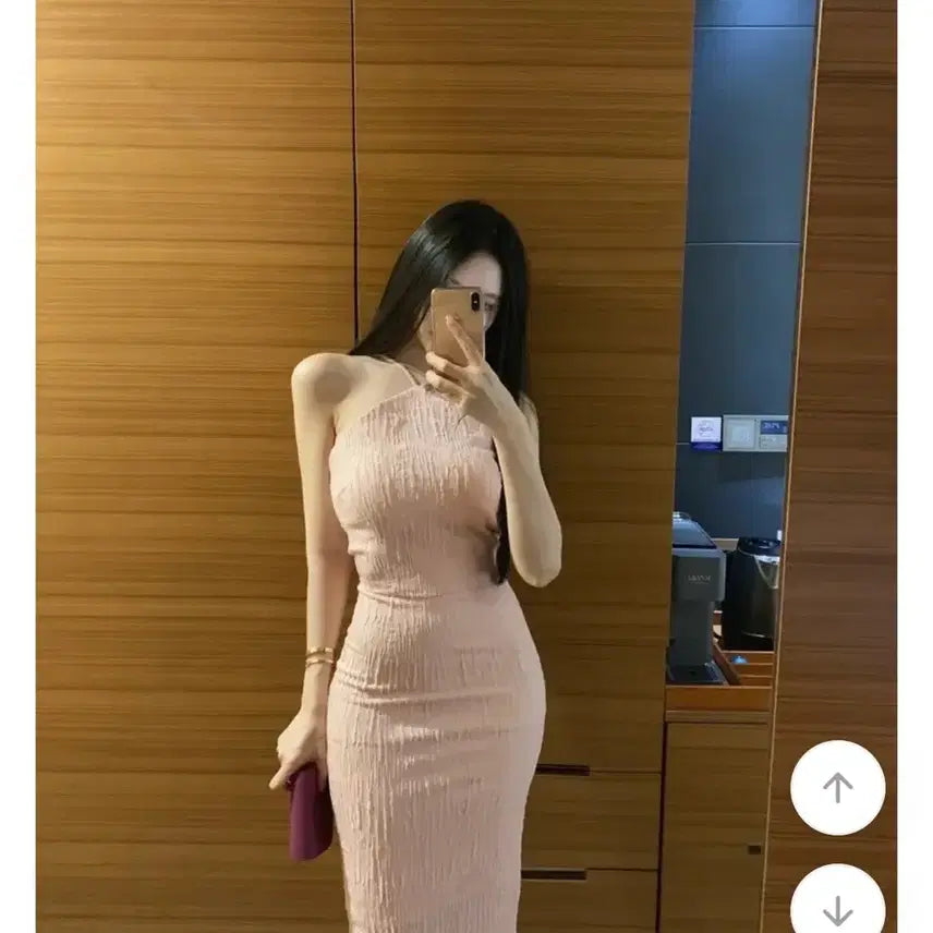 [BUNJANG] Verbe Strawberry Milk Midi Halter Dress / 베르비 딸기우유 미디 홀터 원피스