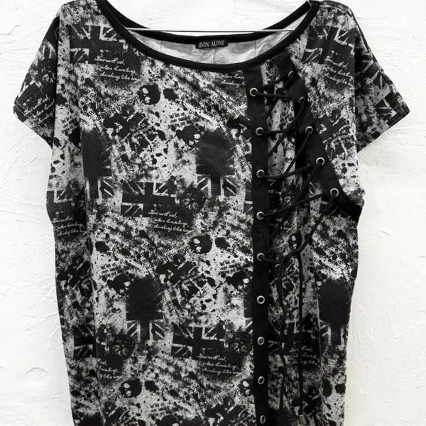 [BUNJANG] Punk Asymmetrical Eyelet Short-Sleeve T-Shirt / 펑크 언발 아일렛 반팔