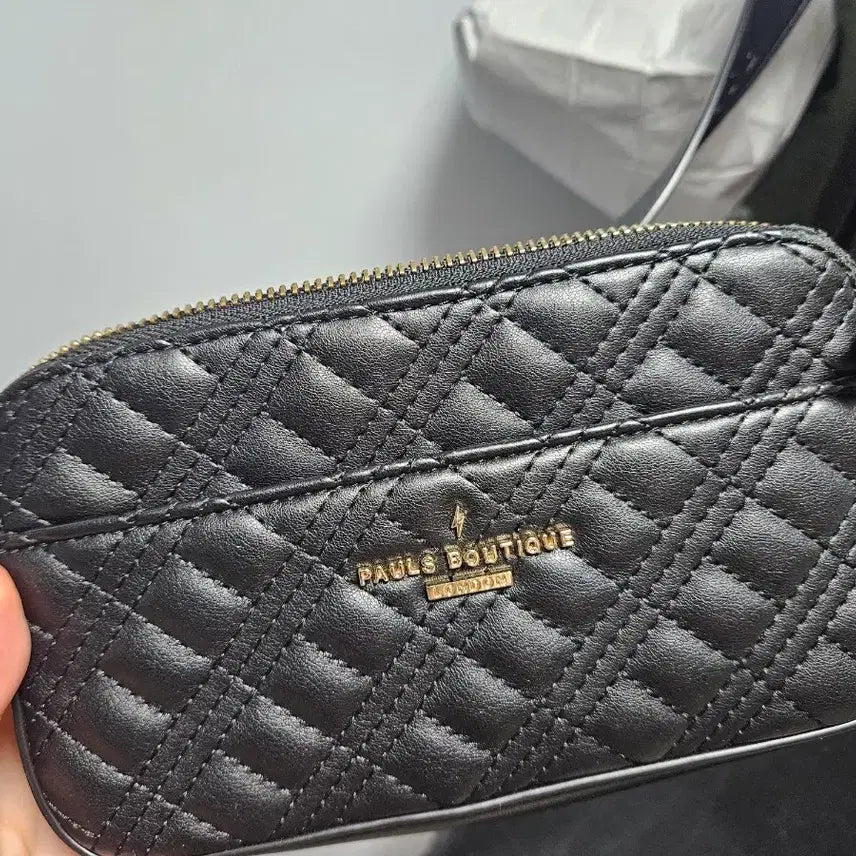 [BUNJANG] FURS2000 Quilting Crossbody Bag Black / 폴스부띠끄 퀼팅 크로스백 블랙