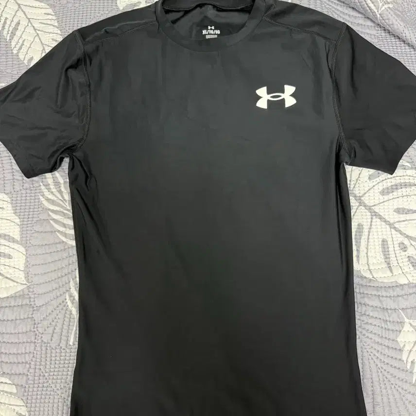 [BUNJANG] Under Armour Techfit T-Shirt Black XL / 언더아머 반팔티 블랙
