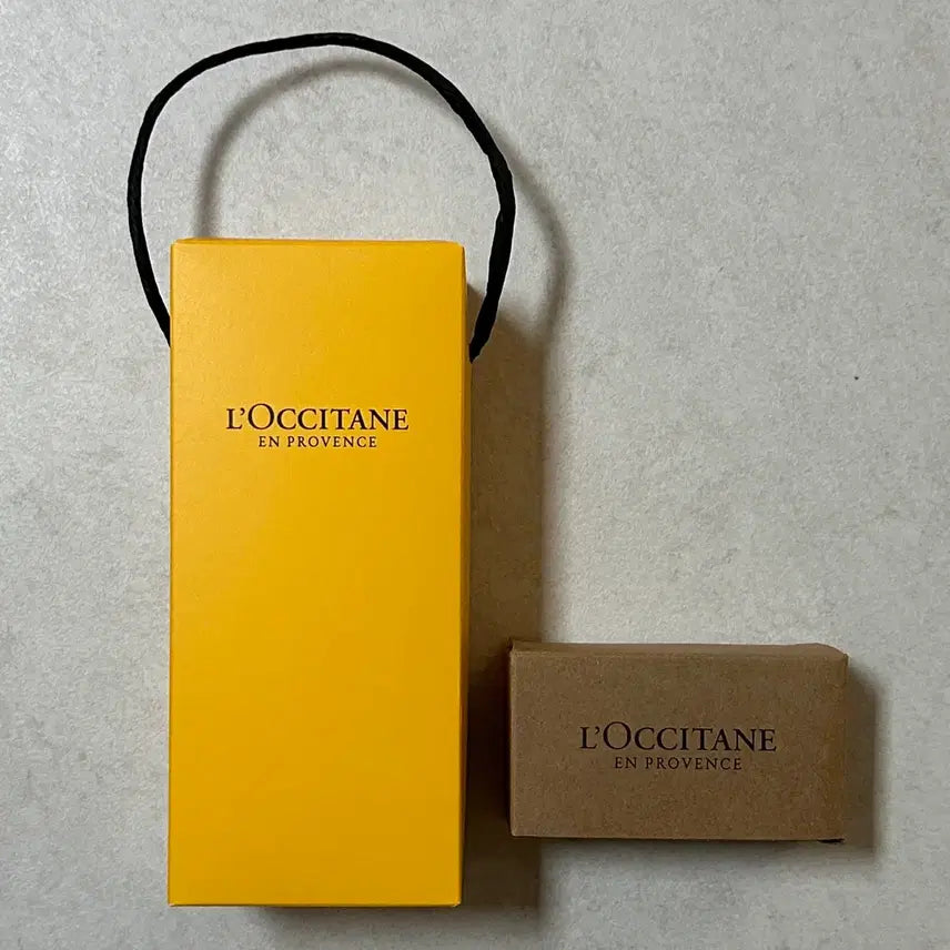 [BUNJANG] L'Occitane Rose Perfumed Hand Cream 75ml Gift Set with Squeezer (Sealed) / [미개봉 새상품] 록시땅 로즈 퍼퓸드 핸드크림 75ml 기프트 스퀴저