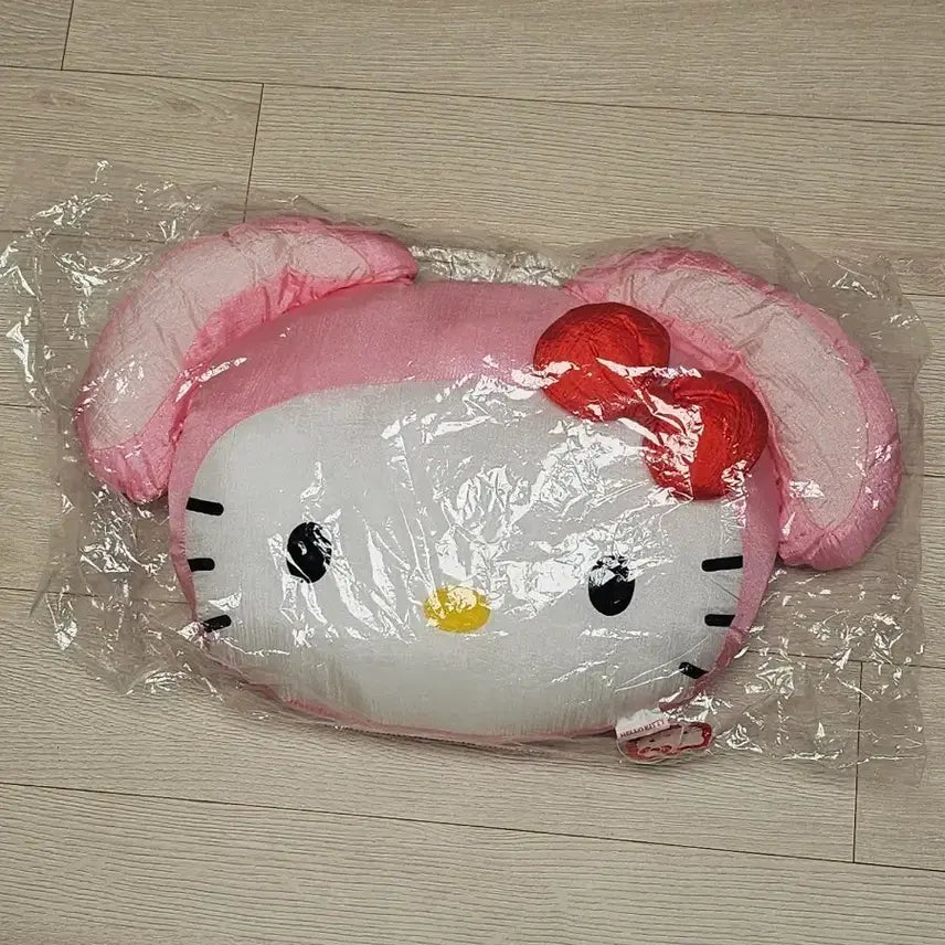 [BUNJANG] Hello Kitty 2002 Rabbit Ear Cushion Pink / 헬로키티 토끼 귀 쿠션 핑크 2002년 제품