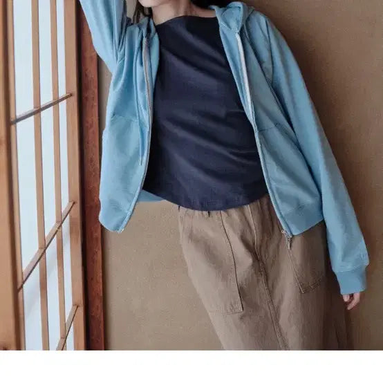 [BUNJANG] Thefeu Embossed Zip-Up Hoodie Sky Blue / Thefeu 더에프유 엠보 후드집업 스카블루