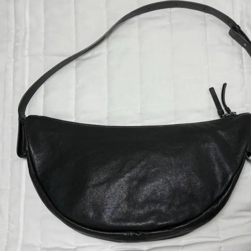 [BUNJANG] Facade Pattern Steve Bag Black / 파사드패턴 스티브 백 블랙