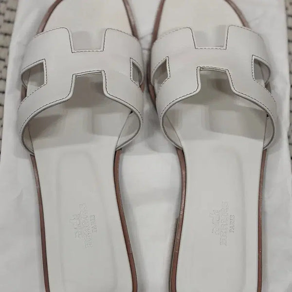 [BUNJANG] Hermes Oran White Sandals Size 37 / 에르메스 오란 화이트 37