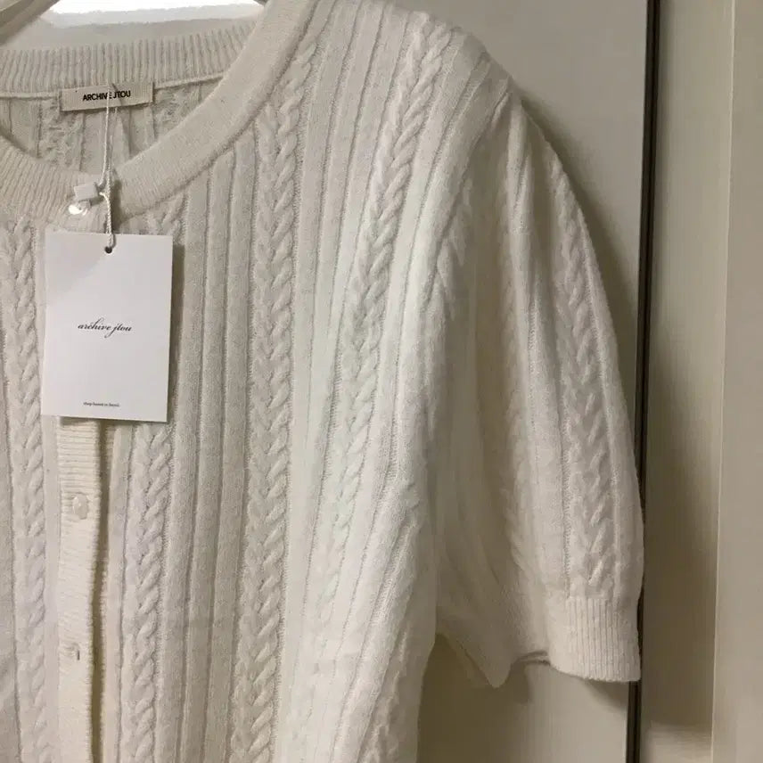 [BUNJANG] Jtou Essential Half Cable Knit (Ivory) / jtou 아카이브 제이투유 에센셜 하프 케이블 니트