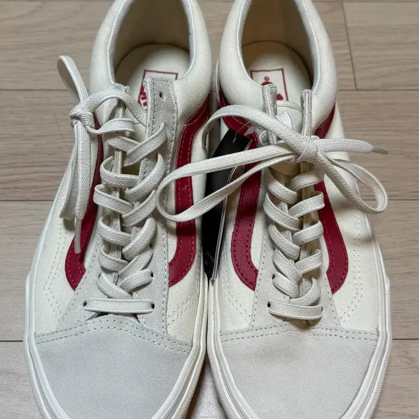 [BUNJANG] Vans Style 36 Marshmallow Racing Red Shoes / 반스 스타일 36 마쉬멜로우 레이싱 레드 280