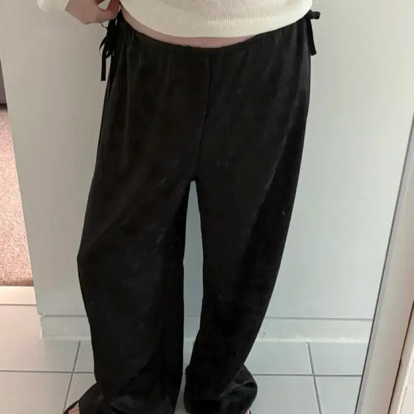 [BUNJANG] More Rev Pale Flower Satin String Pants / [미착용새상품] 모어레브 페일 플라워 새틴 스트링 팬츠