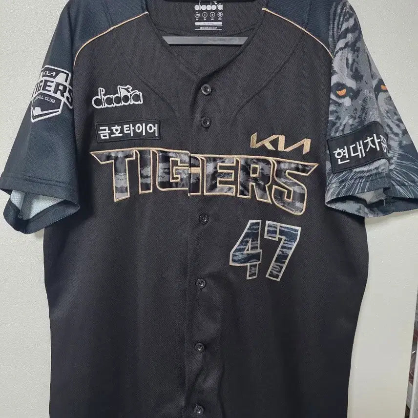 [BUNJANG] Kia Tigers Diadora Black Tigers Authentic Baseball Jersey Na Sung-bum Size 100 / 기아타이거즈 유니폼 블랙타이거즈 어센틱 나성범 100사이즈