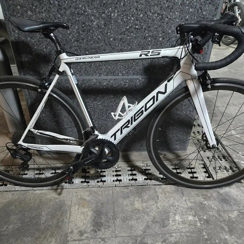 [BUNJANG] Trigon RS Darkness Full Carbon Bicycle Size 55 / 트리곤 RS 다크니스 55사이즈 풀카본 자전거