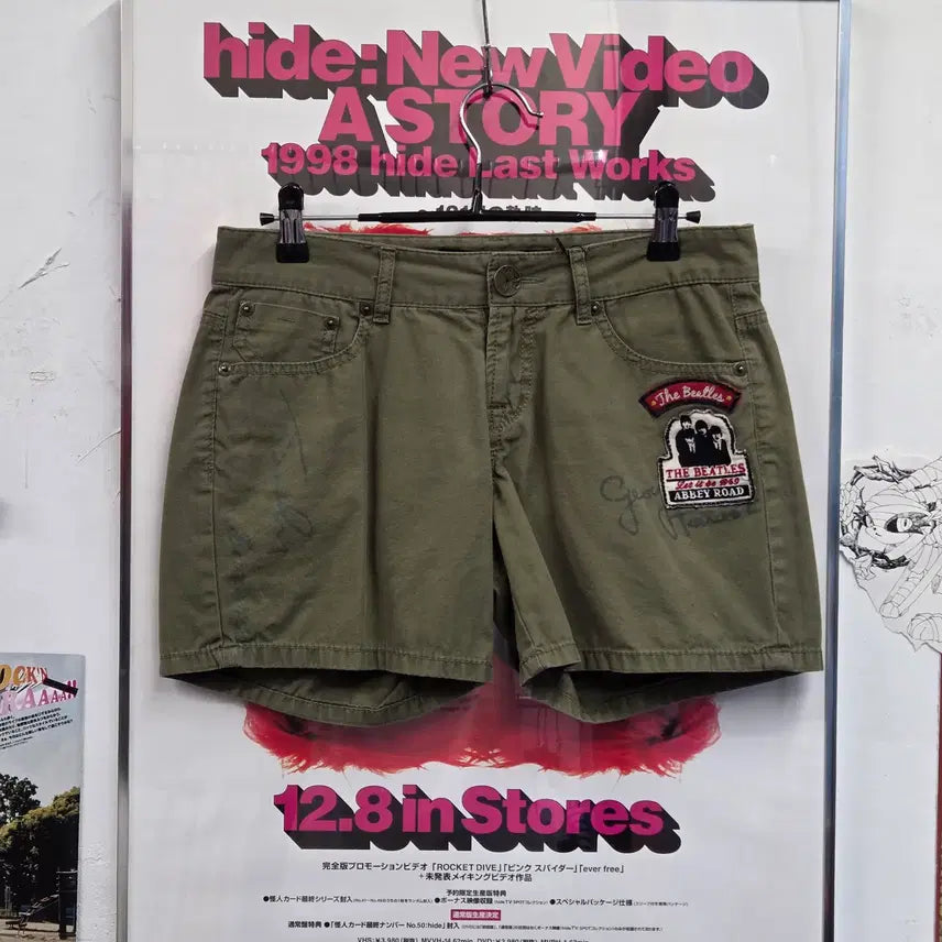 [BUNJANG] ASK The Beatles Patch Point Khaki Short Pants / ASK 비틀즈 패치 포인트 카키 숏 팬츠